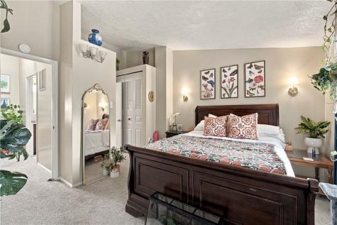 817 Elm Court Oakdale PA 15071