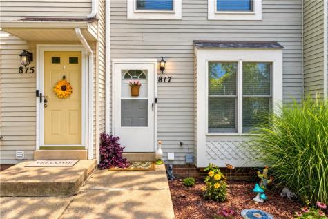 817 Elm Court Oakdale PA 15071
