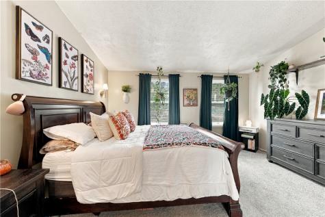 817 Elm Court Oakdale PA 15071