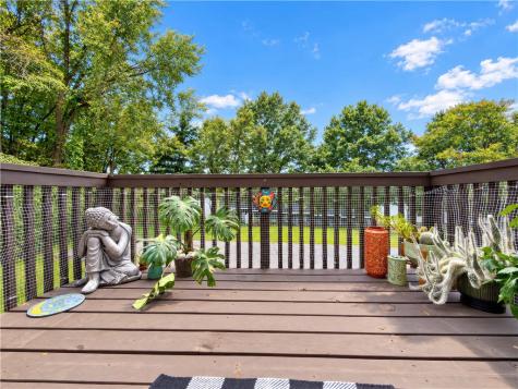 817 Elm Court Oakdale PA 15071