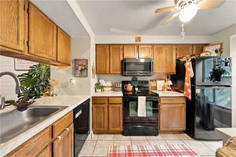 817 Elm Court Oakdale PA 15071