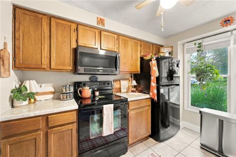 817 Elm Court Oakdale PA 15071