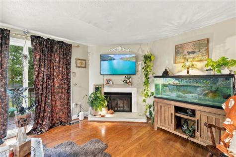 817 Elm Court Oakdale PA 15071