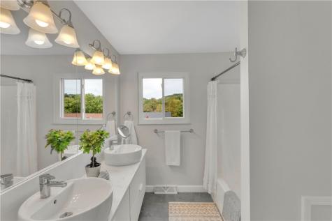 3154 Camberly Drive Hampton PA 15044
