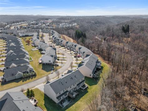 86 Kensington Drive Ohio Township PA 15237