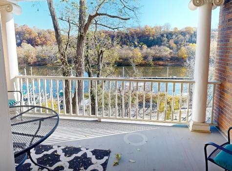 1319 Riverside Drive Bridgewater PA 15009