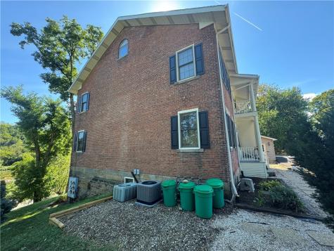 1319 Riverside Drive Bridgewater PA 15009