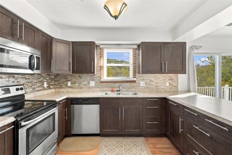 308 Lamplighter Circle Brighton Heights PA 15212
