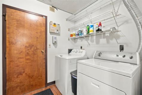308 Lamplighter Circle Brighton Heights PA 15212
