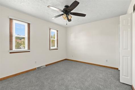308 Lamplighter Circle Brighton Heights PA 15212