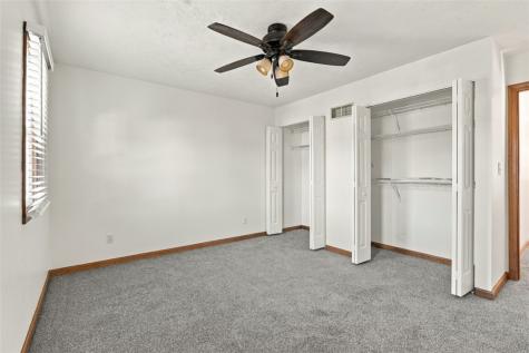 308 Lamplighter Circle Brighton Heights PA 15212