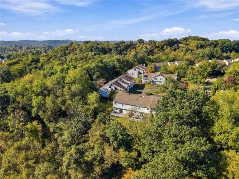 308 Lamplighter Circle Brighton Heights PA 15212