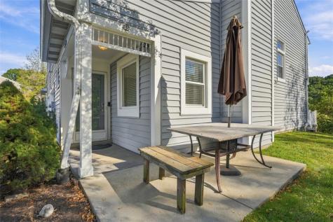 308 Lamplighter Circle Brighton Heights PA 15212