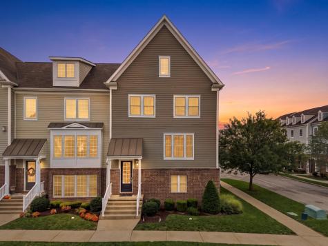 241 Riverfront Street Oakmont PA 15139