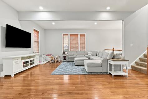 241 Riverfront Street Oakmont PA 15139