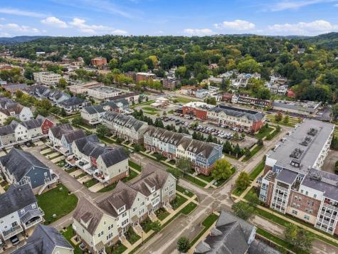 241 Riverfront Street Oakmont PA 15139