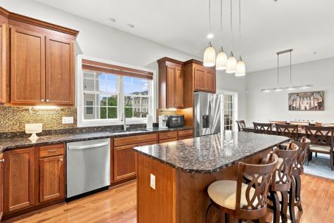 241 Riverfront Street Oakmont PA 15139