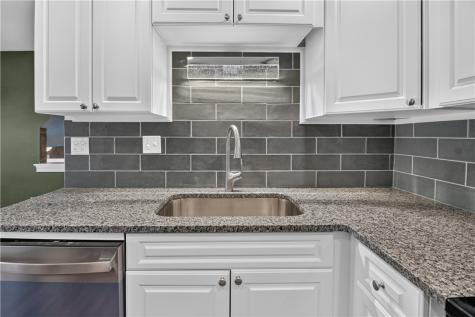24 W Cortland Drive Kennedy Township PA 15136
