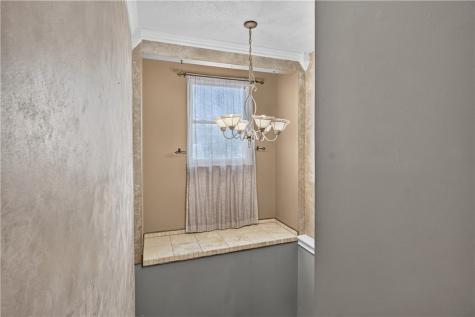 24 W Cortland Drive Kennedy Township PA 15136