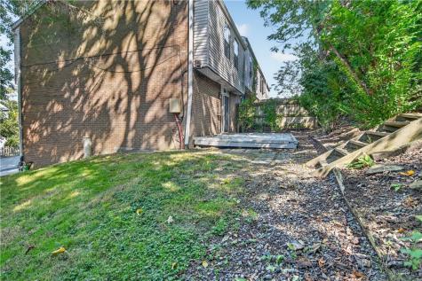 24 W Cortland Drive Kennedy Township PA 15136