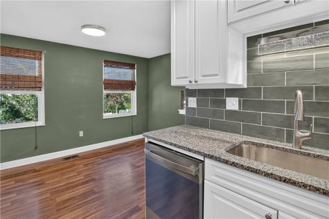 24 W Cortland Drive Kennedy Township PA 15136