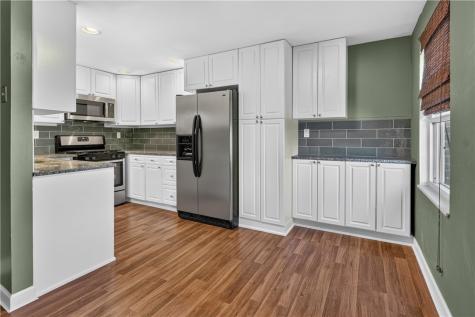 24 W Cortland Drive Kennedy Township PA 15136