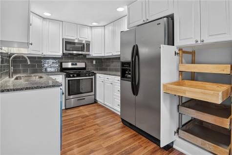 24 W Cortland Drive Kennedy Township PA 15136