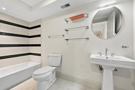 6308 Aylesboro Avenue Squirrel Hill PA 15217