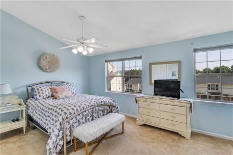 116 Hillvue Drive Seven Fields Boro PA 16046