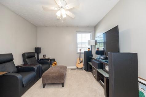 65 New London Lane Oakmont PA 15139