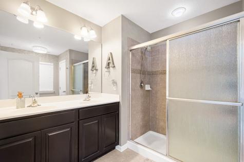 7 Roosevelt Drive Kennedy Township PA 15136