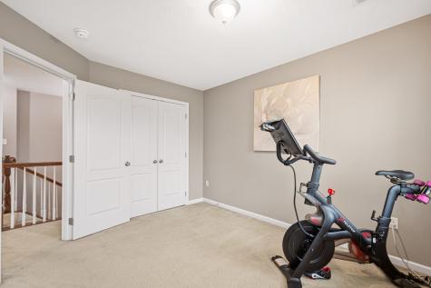 7 Roosevelt Drive Kennedy Township PA 15136