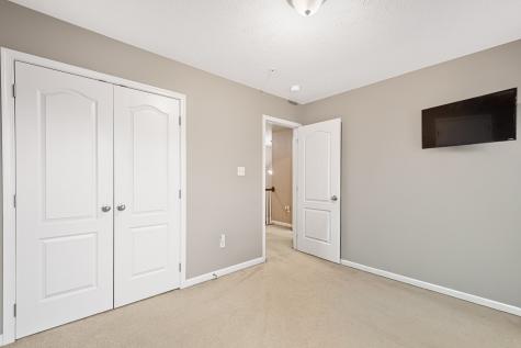 7 Roosevelt Drive Kennedy Township PA 15136