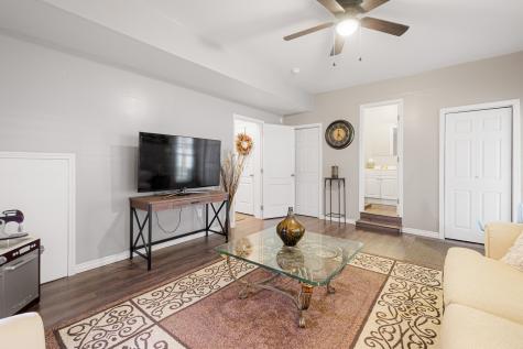 7 Roosevelt Drive Kennedy Township PA 15136