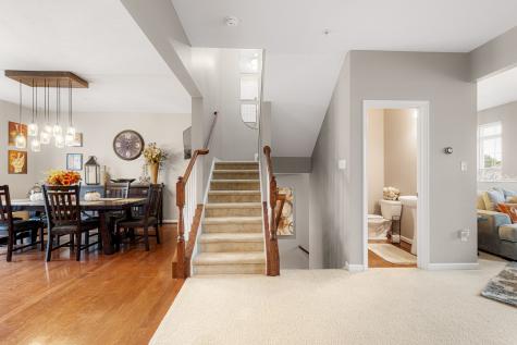 7 Roosevelt Drive Kennedy Township PA 15136