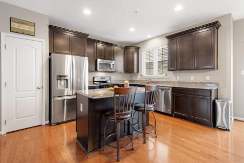 7 Roosevelt Drive Kennedy Township PA 15136