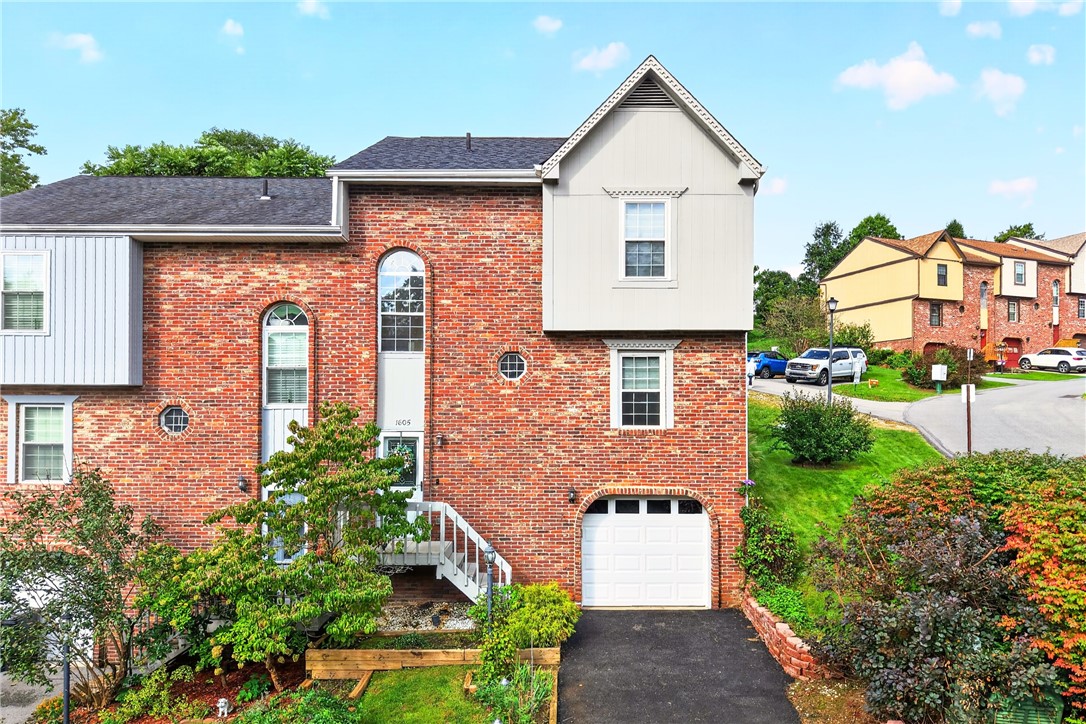 1605 Timber Trail Imperial PA 15126