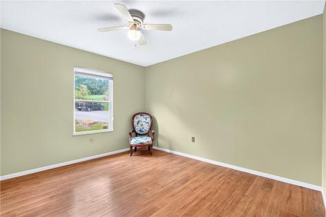 1605 Timber Trail Imperial PA 15126