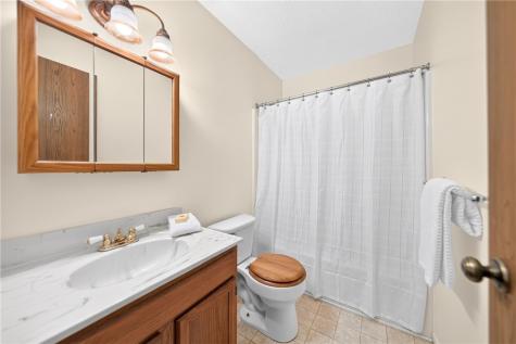 1605 Timber Trail Imperial PA 15126