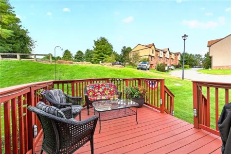 1605 Timber Trail Imperial PA 15126