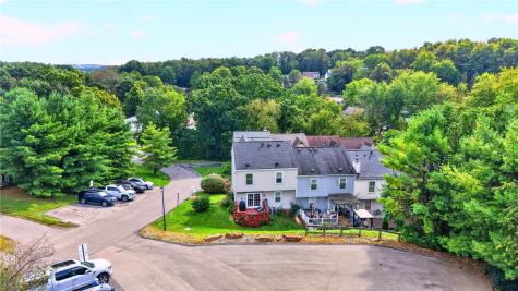 1605 Timber Trail Imperial PA 15126