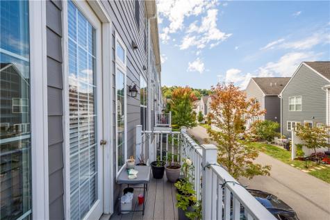 1422 Hastings Crescent South Fayette PA 15017