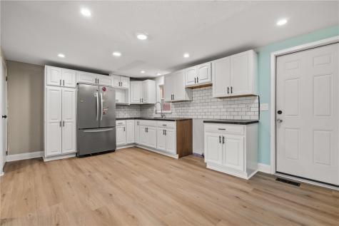 7538 Vernon Street Swissvale PA 15218