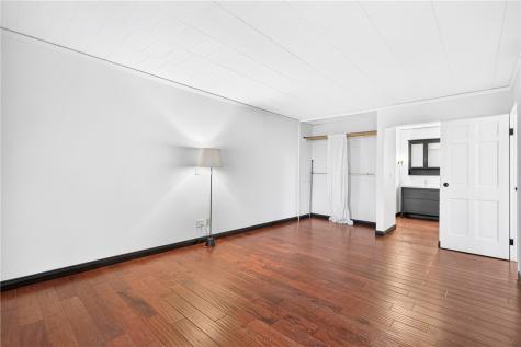 136 Centennial Avenue Sewickley PA 15143