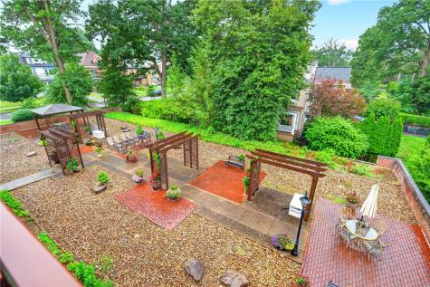 136 Centennial Avenue Sewickley PA 15143