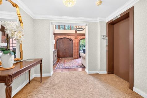 136 Centennial Avenue Sewickley PA 15143