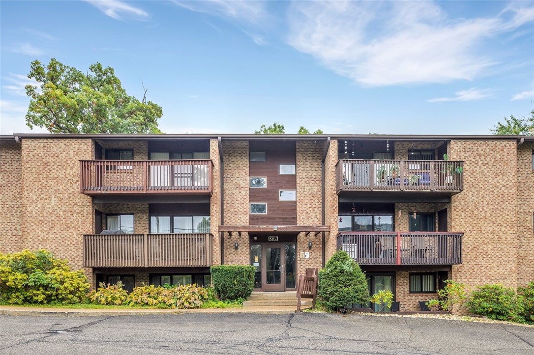 1205 Dutilh Road Cranberry Township PA 15042