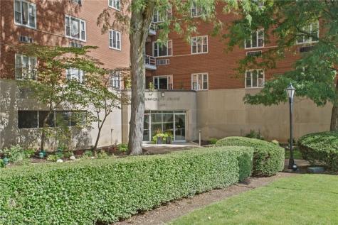 4601 Fifth Oakland PA 15213