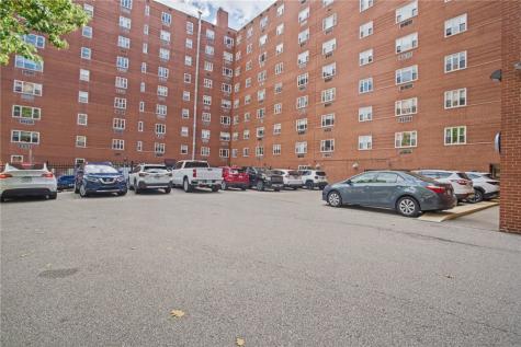 4601 Fifth Oakland PA 15213
