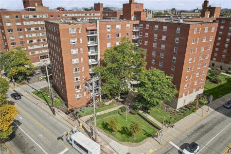 4601 Fifth Oakland PA 15213